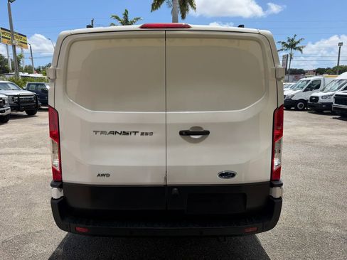 Used 2023 Ford Transit 250 148 Low Roof AWD w/ Fleet Fuel Economy Package image 4
