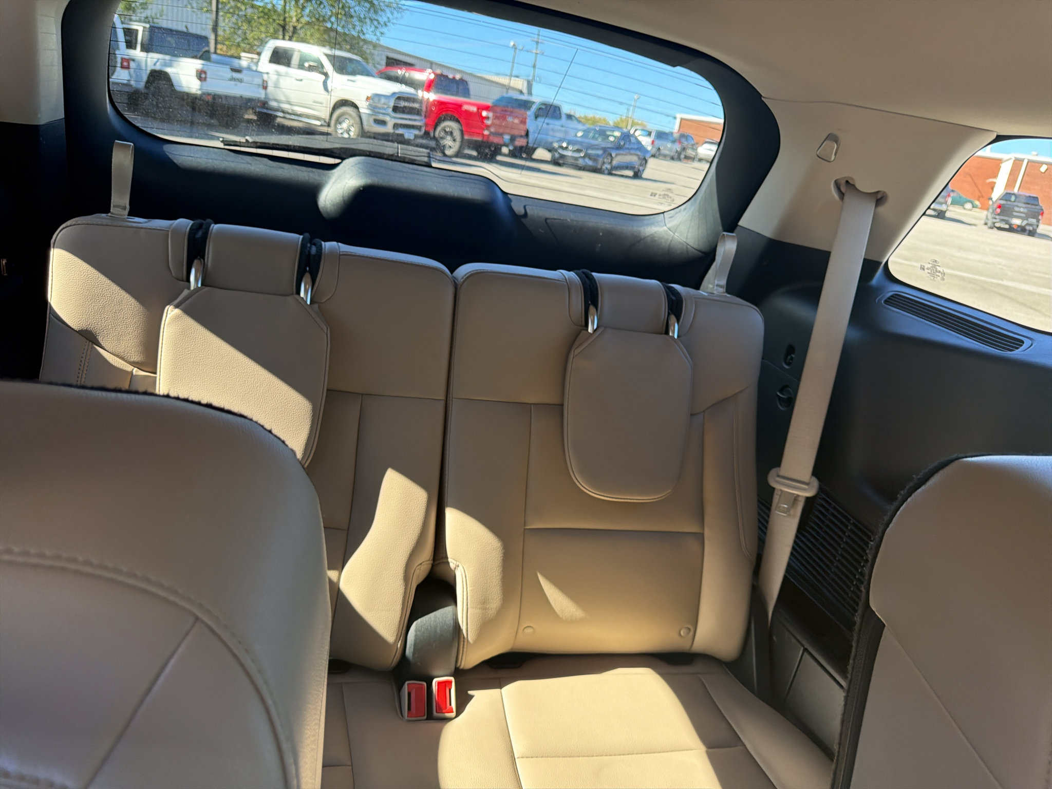 Used 2020 Ford Explorer XLT w/ Equipment Group 202A RWD image 26