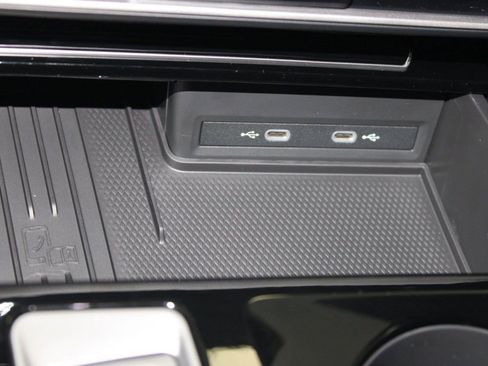 New 2026 Volkswagen Atlas Peak Edition image 30