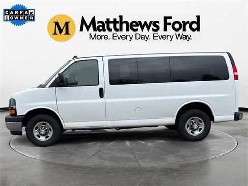 Used 2020 Chevrolet Express 3500 LT w/ LT Preferred Equipment Group image 2