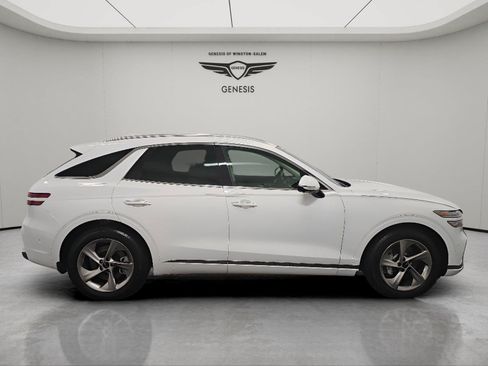 Used 2026 Genesis GV70 2.5T Advanced AWD/4WD image 6