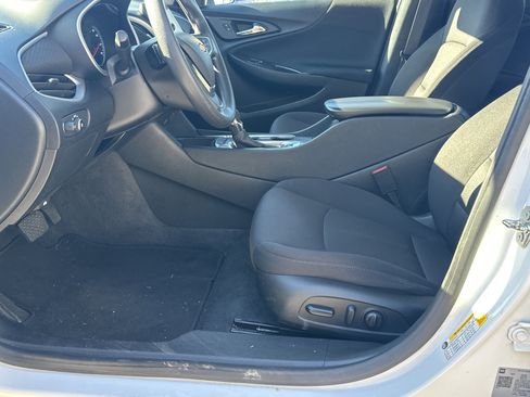 Used 2024 Chevrolet Malibu LT image 6