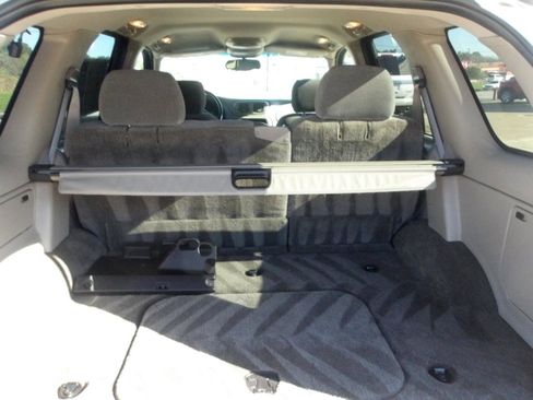 Used 2002 Chevrolet TrailBlazer LS w/ Preferred Equipment Group image 13