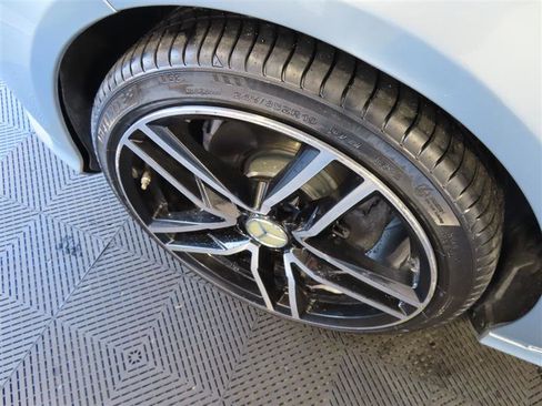 Used 2016 Mercedes-Benz E 350 4MATIC Sedan w/ Premium Package image 6