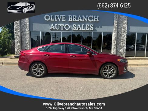 Used 2019 Ford Fusion Titanium FWD image 1