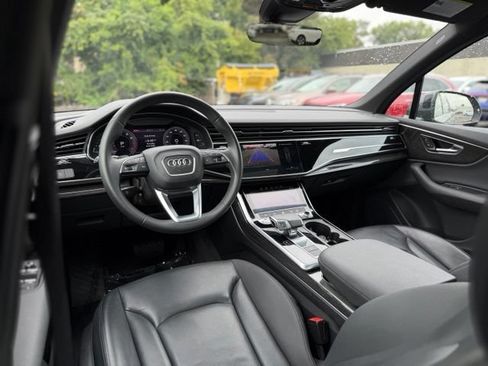 Used 2020 Audi Q7 3.0T Premium w/ Convenience Package AWD/4WD image 21