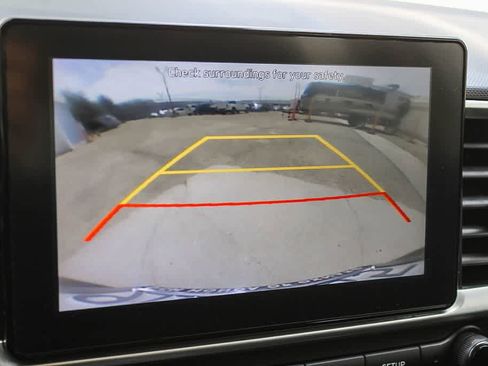 Used 2022 Hyundai Venue SE FWD image 23