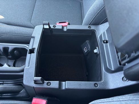 Used 2024 Jeep Wrangler Unlimited image 29