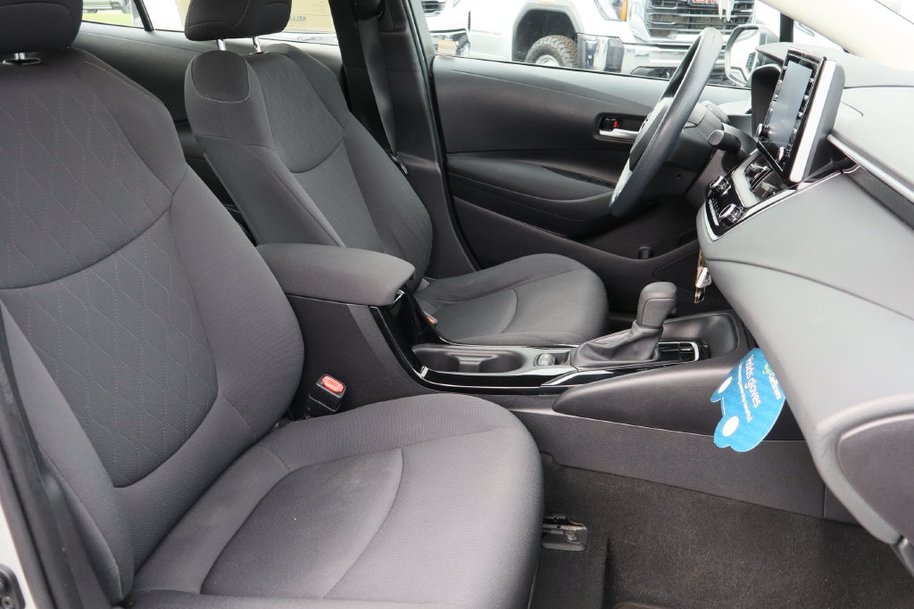 Used 2020 Toyota Corolla LE FWD image 26