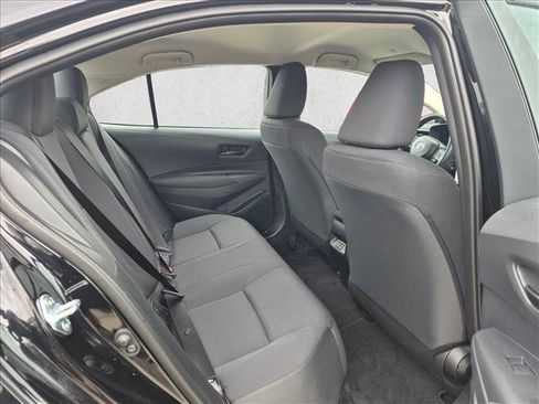 Used 2025 Toyota Corolla LE FWD image 16