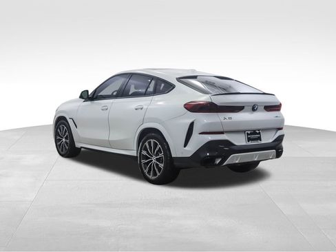 Certified 2024 BMW X6 xDrive40i w/ Premium Package image 3
