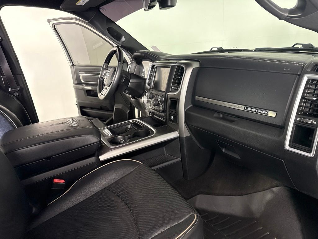 Used 2017 RAM 1500 Limited AWD/4WD image 41