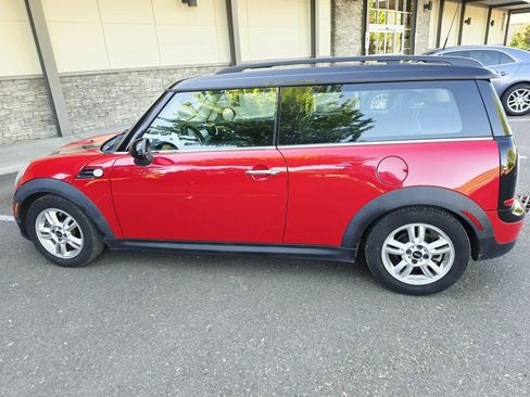 Used 2012 MINI Cooper Clubman FWD image 2