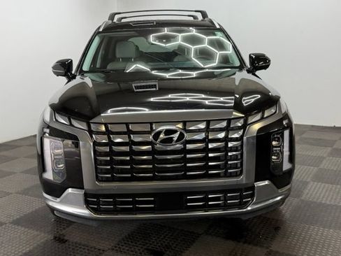 Used 2023 Hyundai Palisade Calligraphy w/ Cargo Package FWD image 4