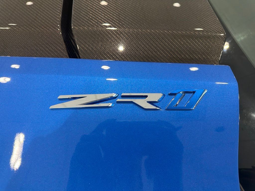 Used 2019 Chevrolet Corvette ZR1 RWD image 3
