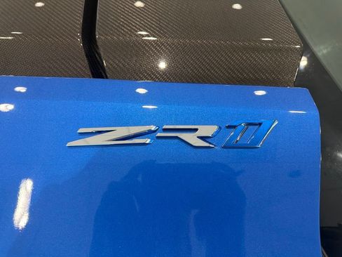 Used 2019 Chevrolet Corvette ZR1 RWD image 3