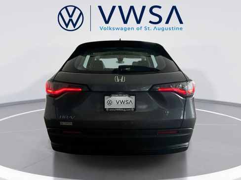 Used 2023 Honda HR-V LX image 7