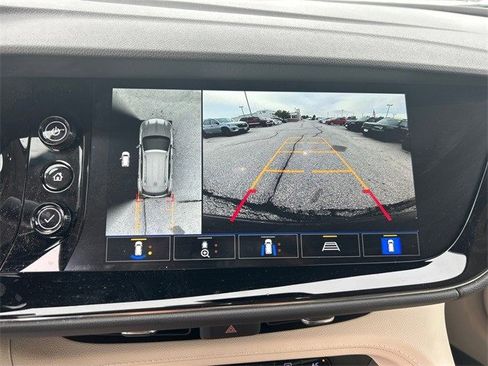 Used 2022 Buick Envision Avenir w/ Technology Package II image 30
