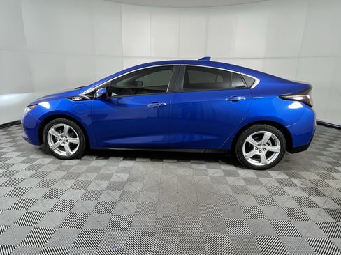 Used 2018 Chevrolet Volt LT w/ LT Driver Confidence Package image 2