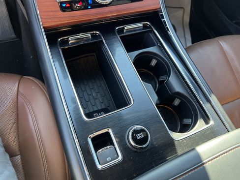 Used 2022 Lincoln Aviator Reserve w/ Elements Package Plus image 27