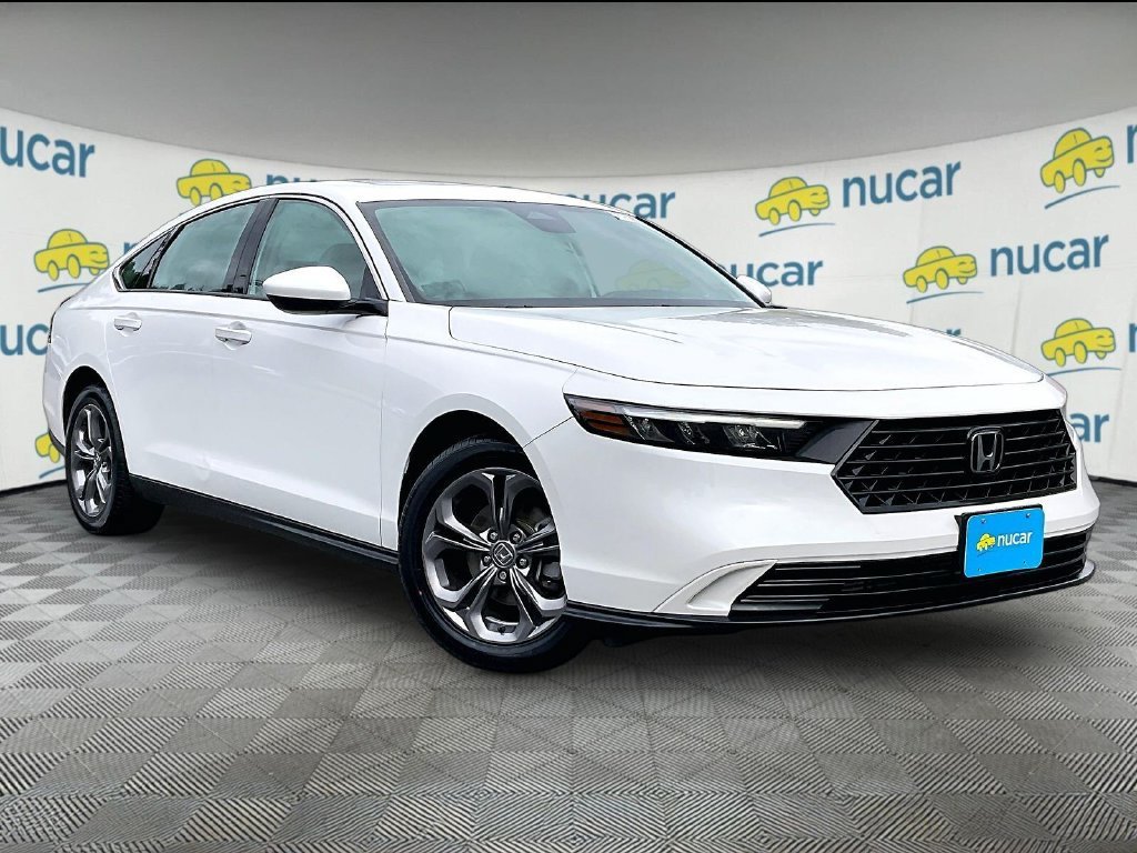 Used 2023 Honda Accord EX image 1