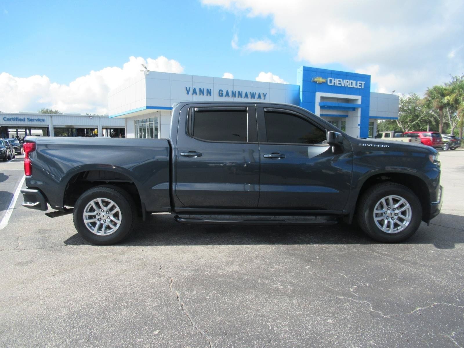 Used 2021 Chevrolet Silverado 1500 RST RWD image 4