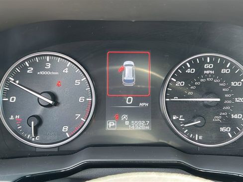 Certified 2025 Subaru Outback Premium AWD/4WD image 15