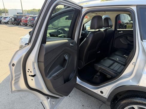 Used 2015 Ford Escape Titanium FWD image 12