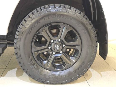 Used 2019 Toyota 4Runner SR5 Premium AWD/4WD image 8