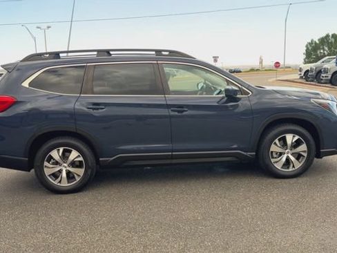 Used 2024 Subaru Ascent Premium w/ Convenience Package AWD/4WD image 9