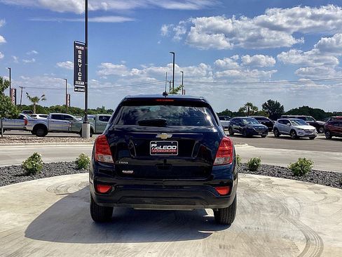 Used 2020 Chevrolet Trax LS image 6