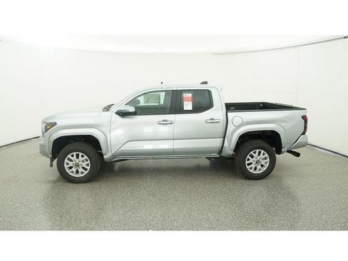 New 2025 Toyota Tacoma SR5 image 3