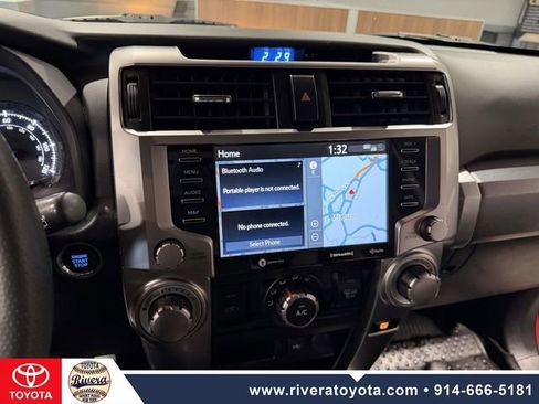 Used 2020 Toyota 4Runner SR5 Premium image 18