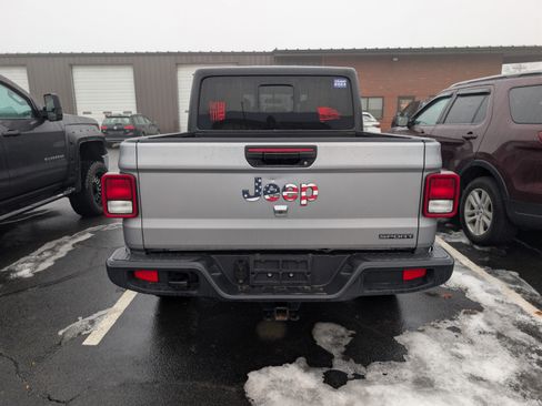 Used 2020 Jeep Gladiator Sport w/ Quick Order Package 24S image 6