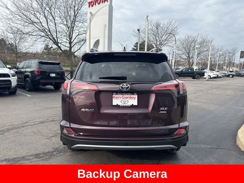 Used 2018 Toyota RAV4 XLE image 6