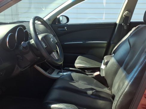 Used 2005 Nissan Altima 3.5 SL FWD image 7