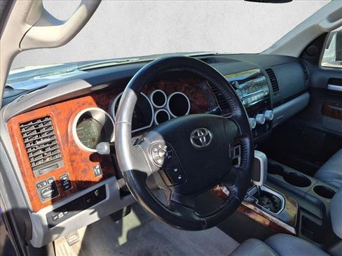 Used 2009 Toyota Tundra Limited w/ Memory Pkg AWD/4WD image 12