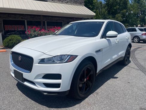 Used 2019 Jaguar F-PACE AWD/4WD image 4
