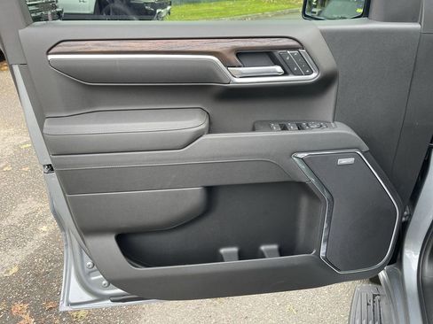 New 2026 GMC Sierra 1500 SLT w/ SLT Premium Package image 23