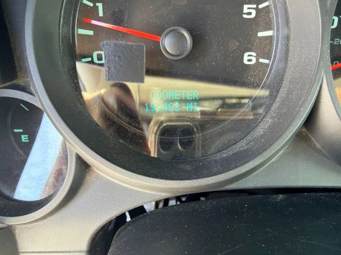 Used 2010 Chevrolet Silverado 1500 W/T AWD/4WD image 12