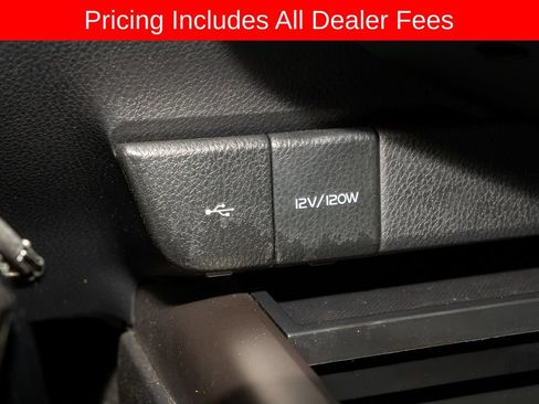 Used 2024 Toyota Camry SE FWD image 14