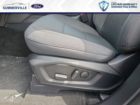 New 2026 Ford Explorer Active RWD image 20