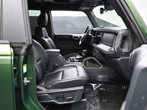 Used 2025 Ford Bronco Badlands AWD/4WD image 25