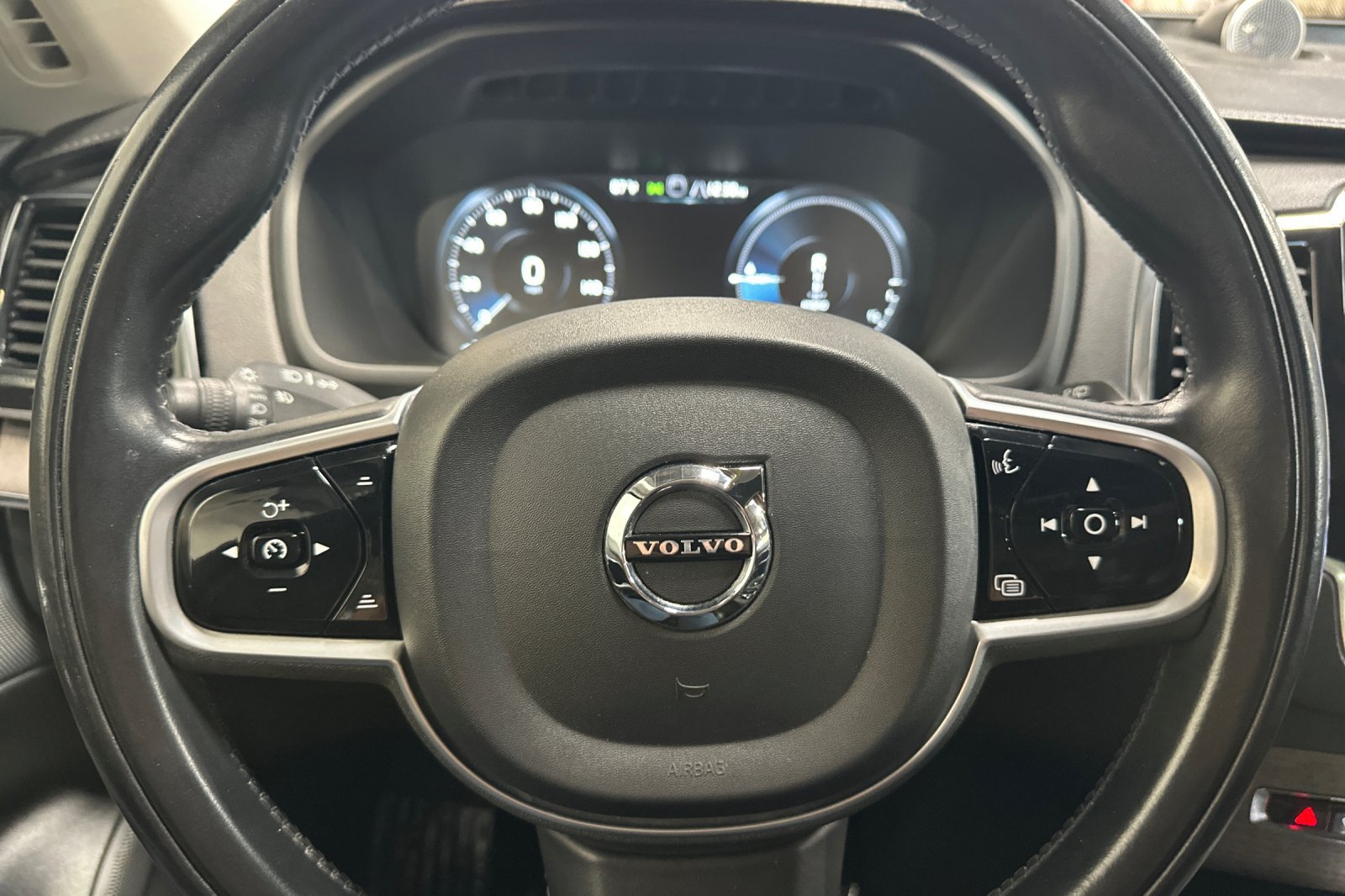 Used 2022 Volvo XC90 T8 Inscription w/ Advanced Package AWD/4WD image 25