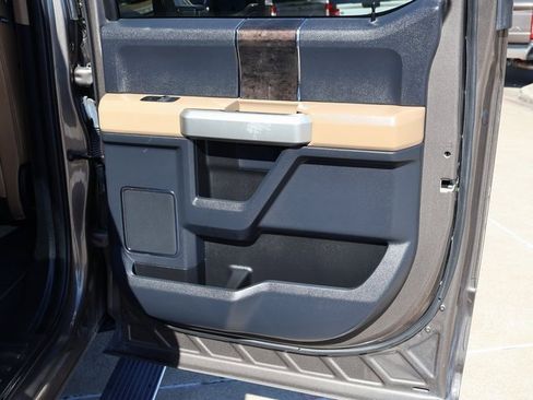 Certified 2022 Ford F250 Lariat w/ Lariat Value Package image 20