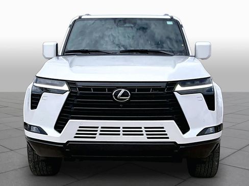 Used 2024 Lexus GX 550 w/ Accessory Package (2T) AWD/4WD image 4