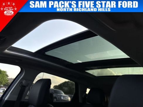 Used 2025 Kia Sportage EX w/ Premium Package image 31