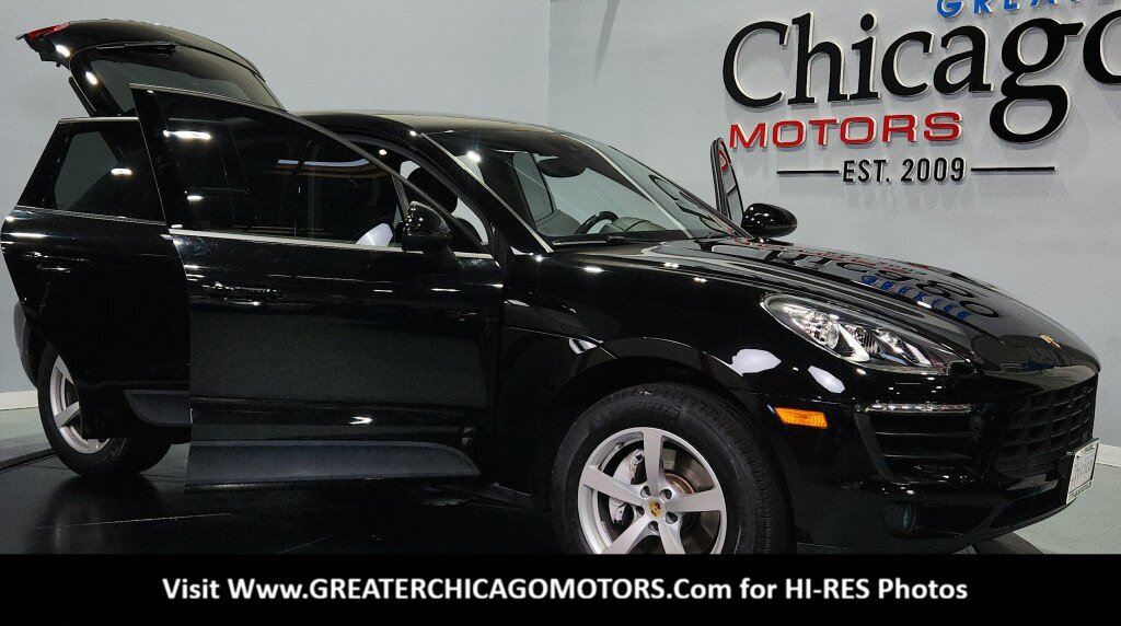 Used 2018 Porsche Macan AWD/4WD image 15