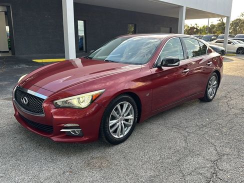 Used 2015 INFINITI Q50 Premium w/ Navigation Package image 3