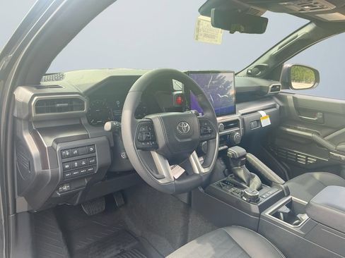 Used 2025 Toyota 4Runner TRD Off-Road Premium w/ Tow Technology Package AWD/4WD image 10
